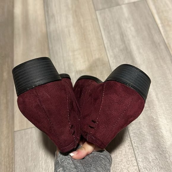 Women's Burgundy Ankle Boots - Picture 6 of 7